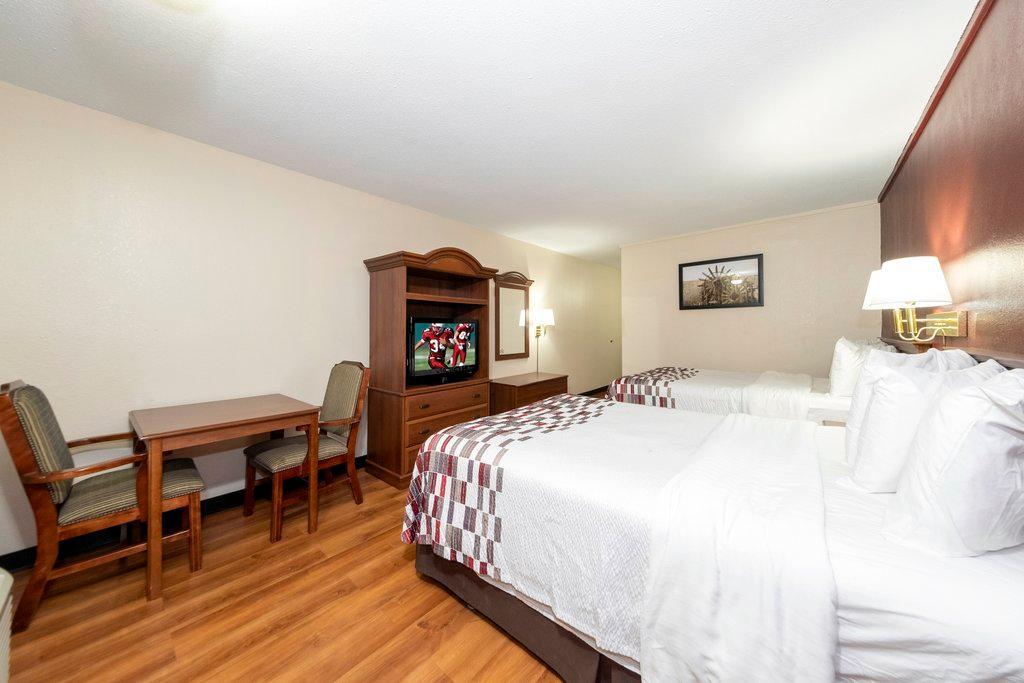 Red Roof Inn Meridian Esterno foto